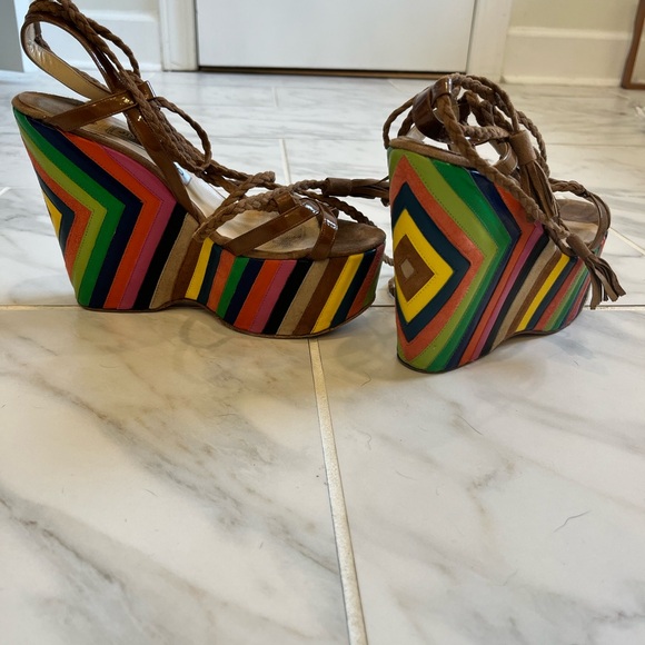 Jimmy Choo size 8 rainbow pearl wedge - Picture 3 of 6